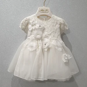 Vestito battesimo con pizzo e fiori applicati