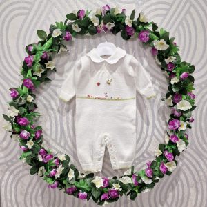 Tutina neonata 100% cotone con ricamo bruco e api comprese babbucce
